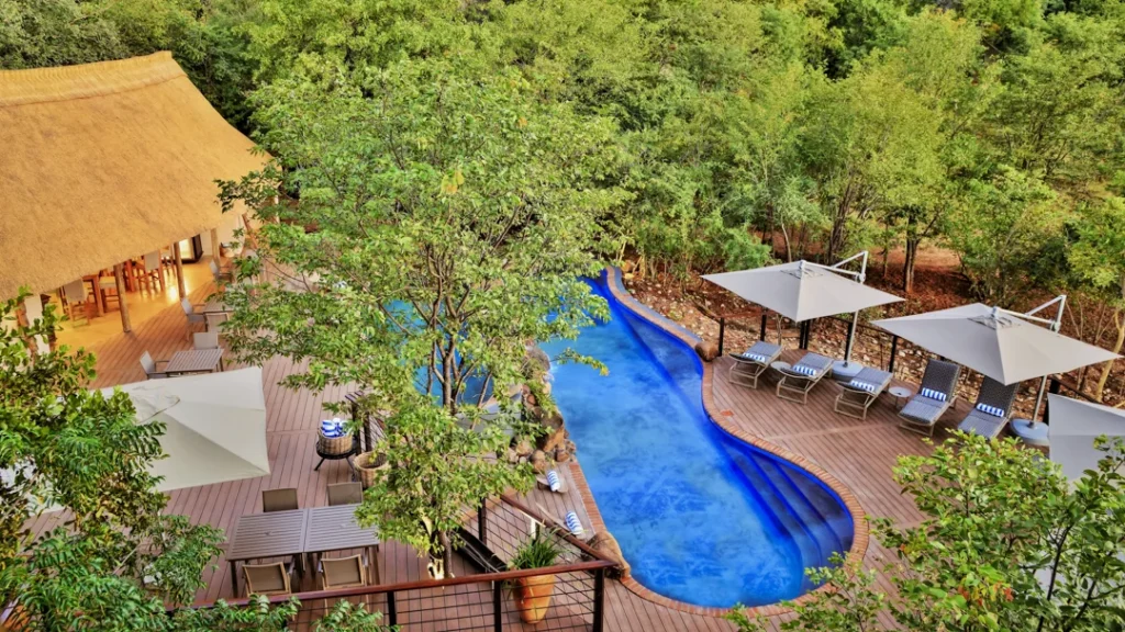 Victoria Falls Safari Club