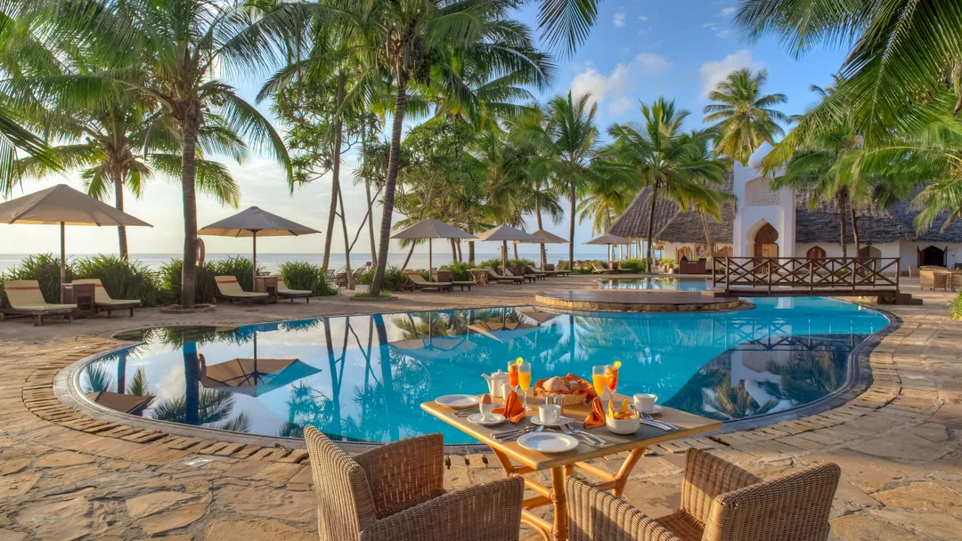 Sultan Sands Island Resort & Spa – 7 Nights