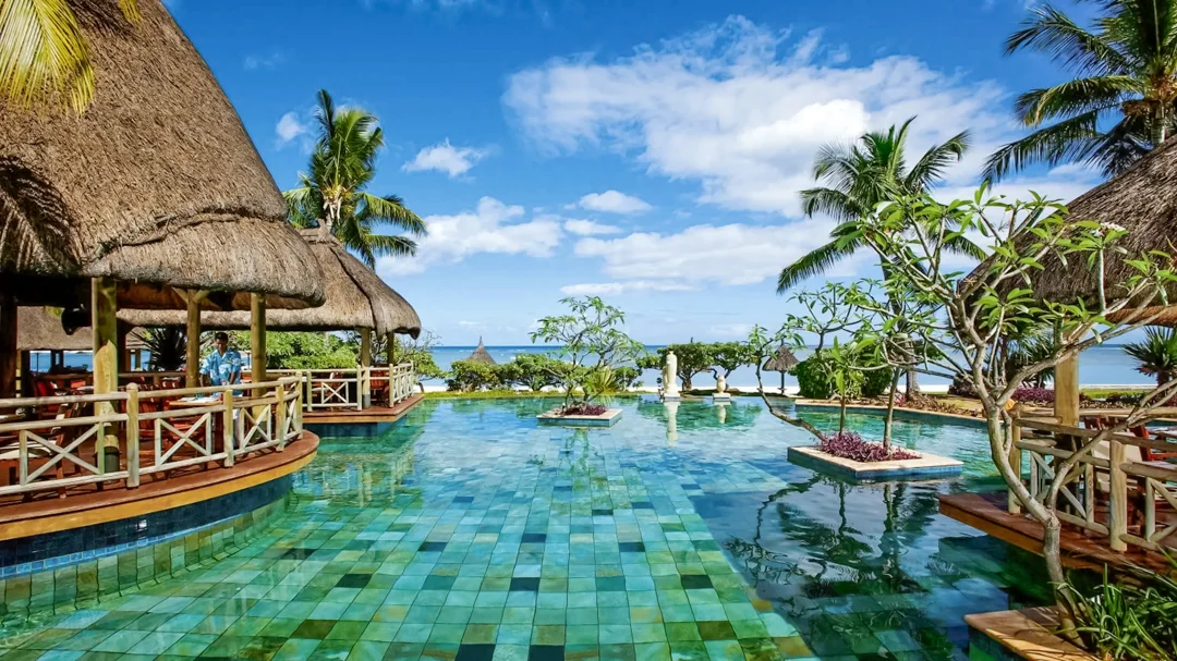 La Pirogue Mauritius – Easter Holiday